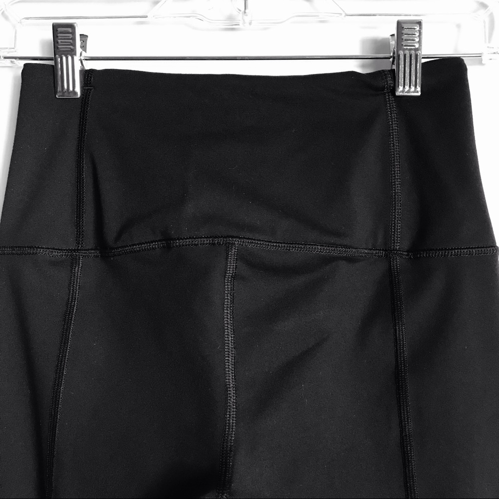 KNOCKOUT BY VICTORIA’S SECRET Black Crop Leggings - Picture 7 of 11